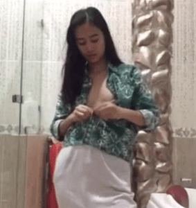 Ukti Abg indo viral Pasangan baru Puber cewek SMA lagi SAGNE bingitz